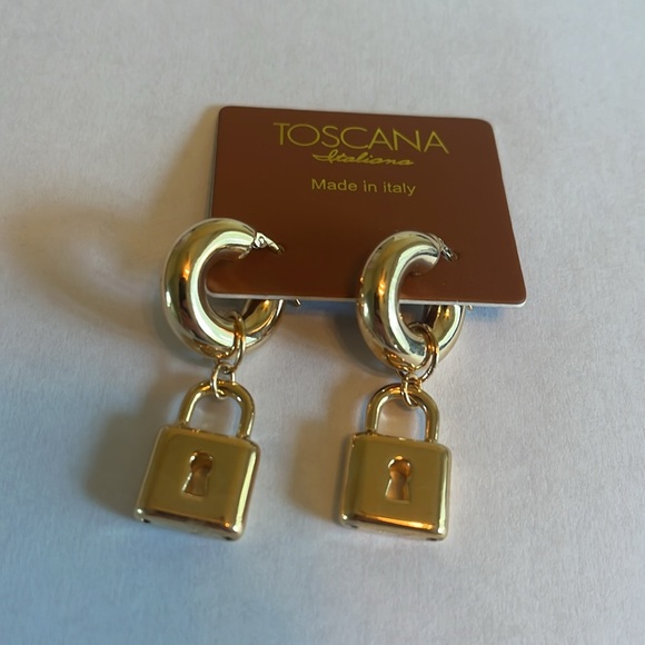 18KY Plated Lock and Key Style Women’s Hoop Earrings with Dangles, Made in Italy - Picture 3 of 4